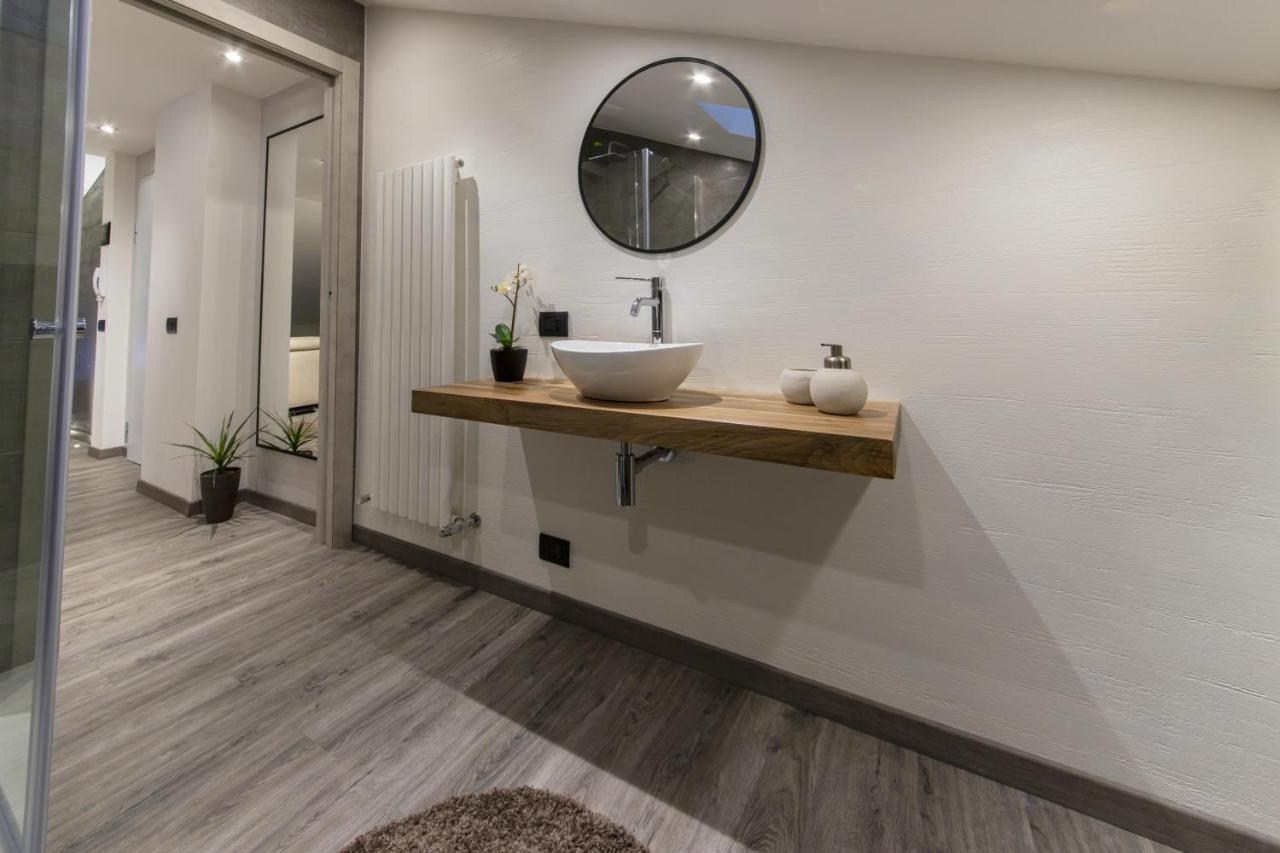Panoramic Penthouse In The Historical Center Domodossola Exterior foto